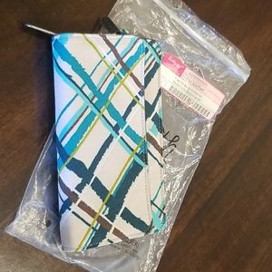 31- Free to Be soft wallet, Sea Plaid
